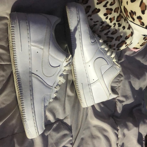 Nike Other - Nike Airforce 1 mids (white)